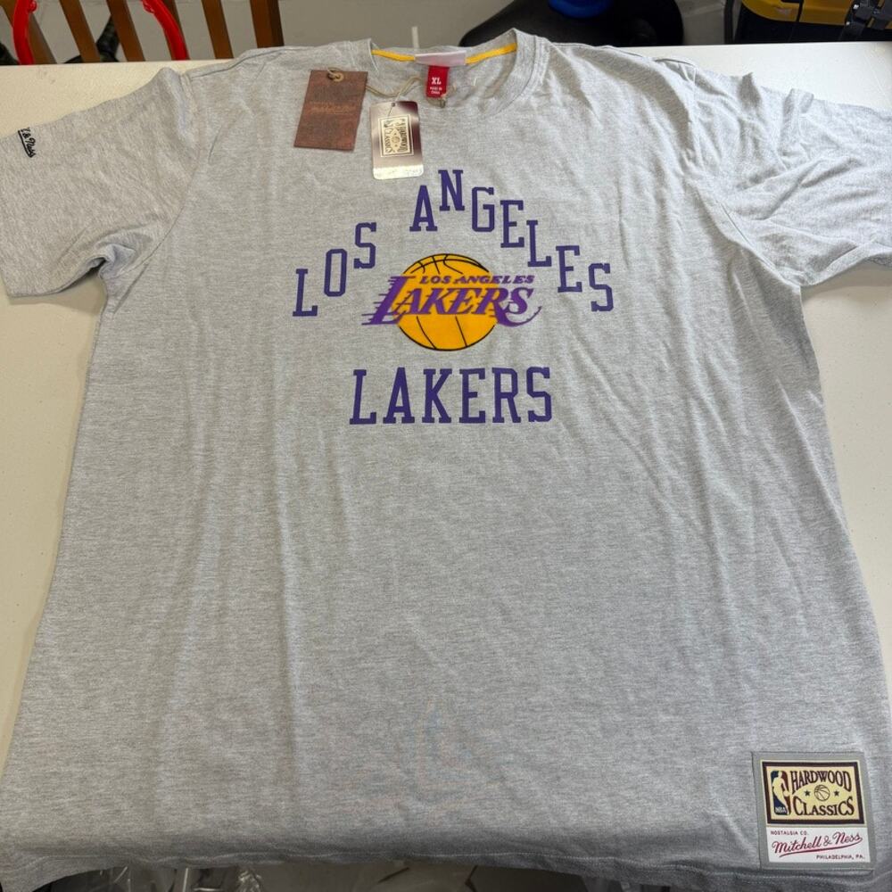 Los Angeles Lakers Mitchell & Ness x Bodega NBA My Town T-Shirt XL NWT